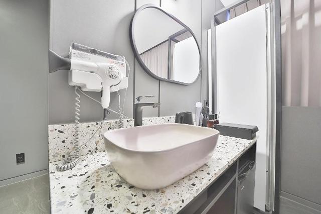 Gimpo Gray Hotel Zimmer foto