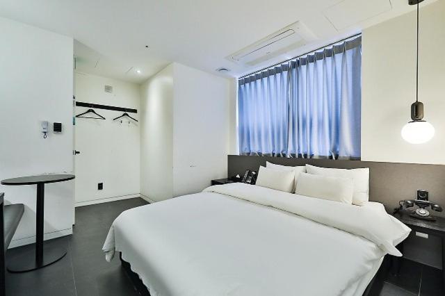 Gimpo Gray Hotel Zimmer foto